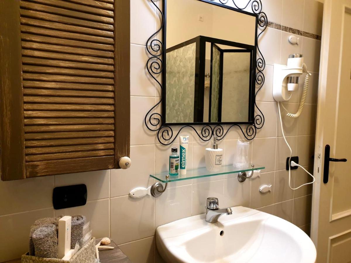 B&B Le Bouganville Lavagna Exterior photo
